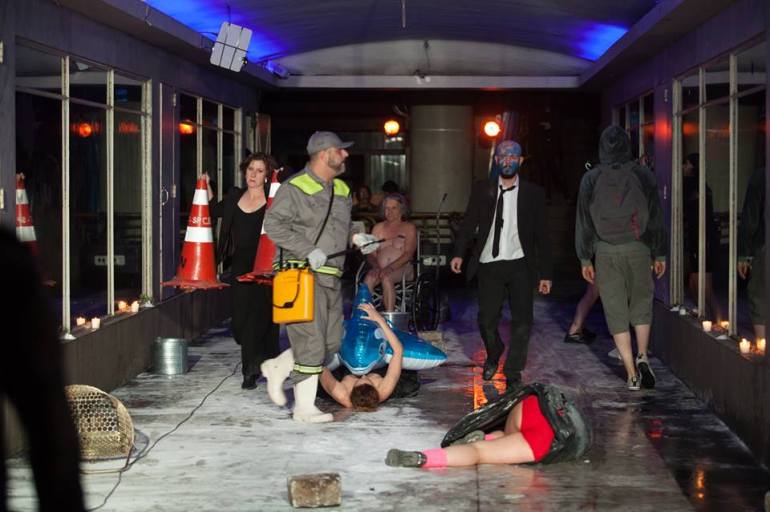 Teatro da Vertigem na passagem xavier de toledo em São Paulo